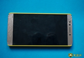 【金评测】CIKE小红甲iPhoneXR全屏覆盖钢化膜3D版评测：手机的无痕装甲