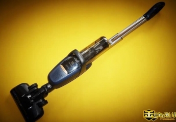 【金评测】伊莱克斯(Electrolux)PF91-5EBF手持吸尘器评测:让科技减轻父母的负担