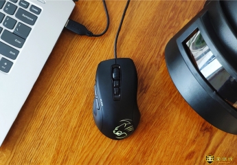 【金测评】德国冰豹ROCCAT魔幻豹Kone Pure SE鼠标:游戏鼠标就该轻便加精准