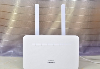 【金测评】华为移动路由4G路由2 Pro:有电的地方,就有网络和WIFI