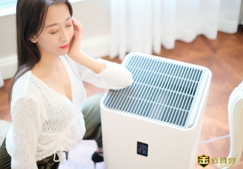 【金测评】担心甲醛、异味、过敏源?我用352 Y100c空气净化器都搞定了