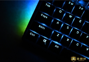 【金测评】雷柏V530背光机械游戏键盘体验：手感清脆，灯效炫酷