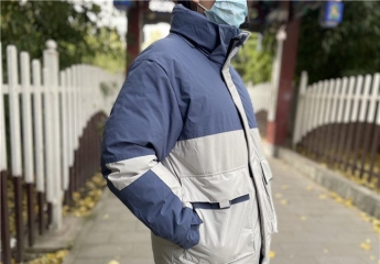 小米生态链,90分男子拼色连帽羽绒服到了,看看如何?