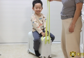 【金测评】 COOGHI酷骑儿童行李箱：亲子出行再不怕，完美旅行只需它