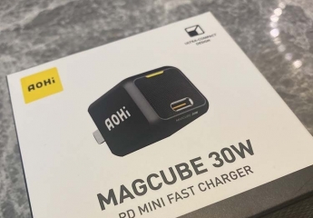 【金测评】AoHi Magcube 30W充电头:重新定义微型快充,手机充电好搭档