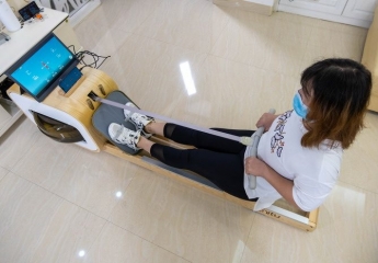 【金测评】赤兔划船机HUAWEI HiLink家用水阻划船器体验:视频教学轻松上手,高效锻炼全身