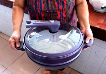 【金测评】帝伯朗菲尼雅浮雕钛钻多用不粘锅:给老妈的一份礼物