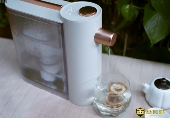 【金测评】莱卡KE9010台式净饮机体验:即开即热畅饮好水,还有净水功能加持