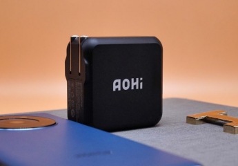 【金测评】Aohi 100W双口充电器：小巧一拖二设计，稳稳的快充体验