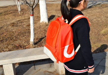 【金测评】UBOT抗菌减压护脊书包pro评测:悬浮减重设计,送给孩子更好的开学礼物