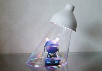 【金测评】【视频】ESPECTRO盲盒聚光小夜灯,让你的手办闪亮登场