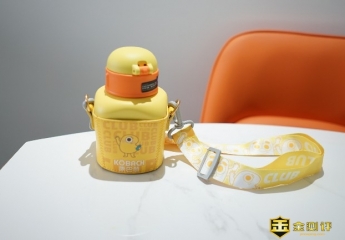 【金测评】康巴赫儿童保温杯:高颜值,高保温,高安全