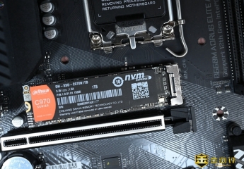 【金测评】稳定可靠的国产PCIe4.0固态，主机升级新选择，大华C970上手