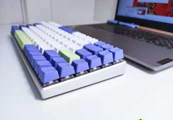【金测评】雷柏V700-8A多模无线游戏机械键盘入手评测
