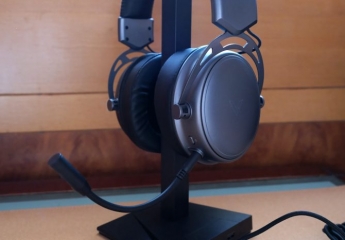 【金测评】物理双音腔，玩家的新宠！雷柏VH800双模无线游戏耳机体验
