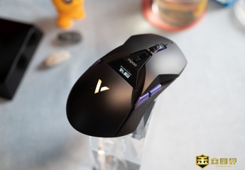 【金测评】雷柏VT950Pro上手:支持4KHz回报的电竞鼠标,游戏操作更精准