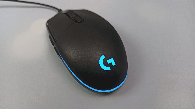 金测评罗技g102游戏鼠标第二代试用手感舒适性能强灯光效果还酷炫