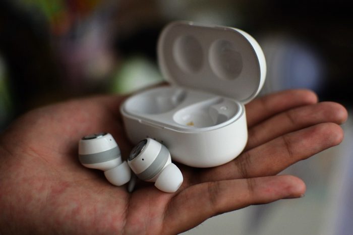 【金测评】真无线南卡N1S蓝牙5.0体验：拿起耳机即配对，IPX5防水 