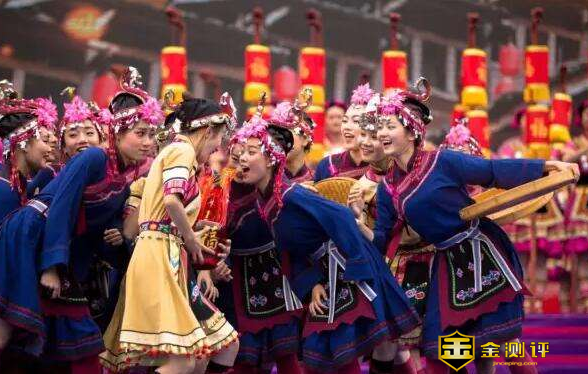 畲族怎么读?畲族三月三是什么意思?畲族服饰有什么特点?