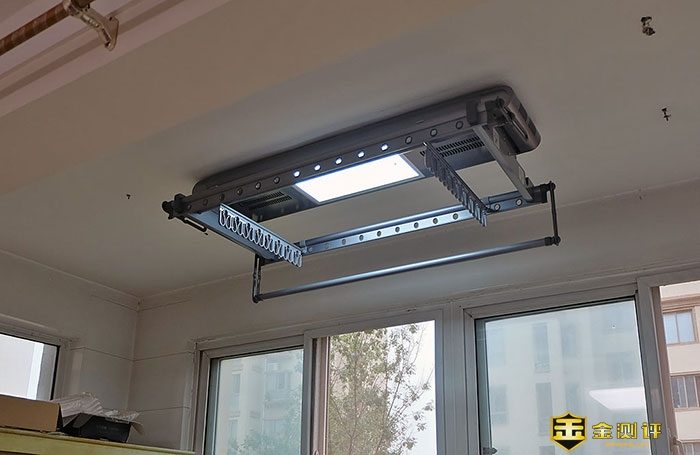 【金测评】云米互联网晾衣机(阳光暖烘版)体验:懒人懒福,自动升降带烘干