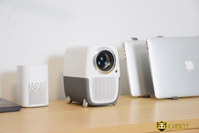 【金测评】【视频】泰捷WEBOX T1S投影仪体验：真1080P分辨率，售价不到2000元